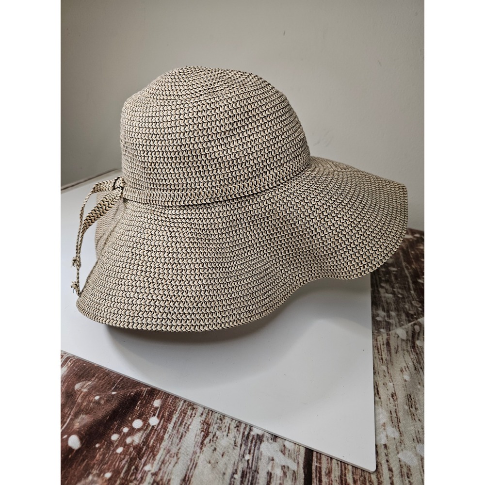 David and Young Womens Wide Brim Floppy Sun Hat Tan Black Woven Packable